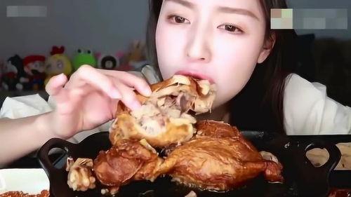 看张喜喜吃无骨鸡瓜的视频,美味诱惑尽在其中
