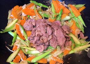 鸭肉炒紫兰瓜可以吃吗视频,家常美味，营养均衡的快手菜